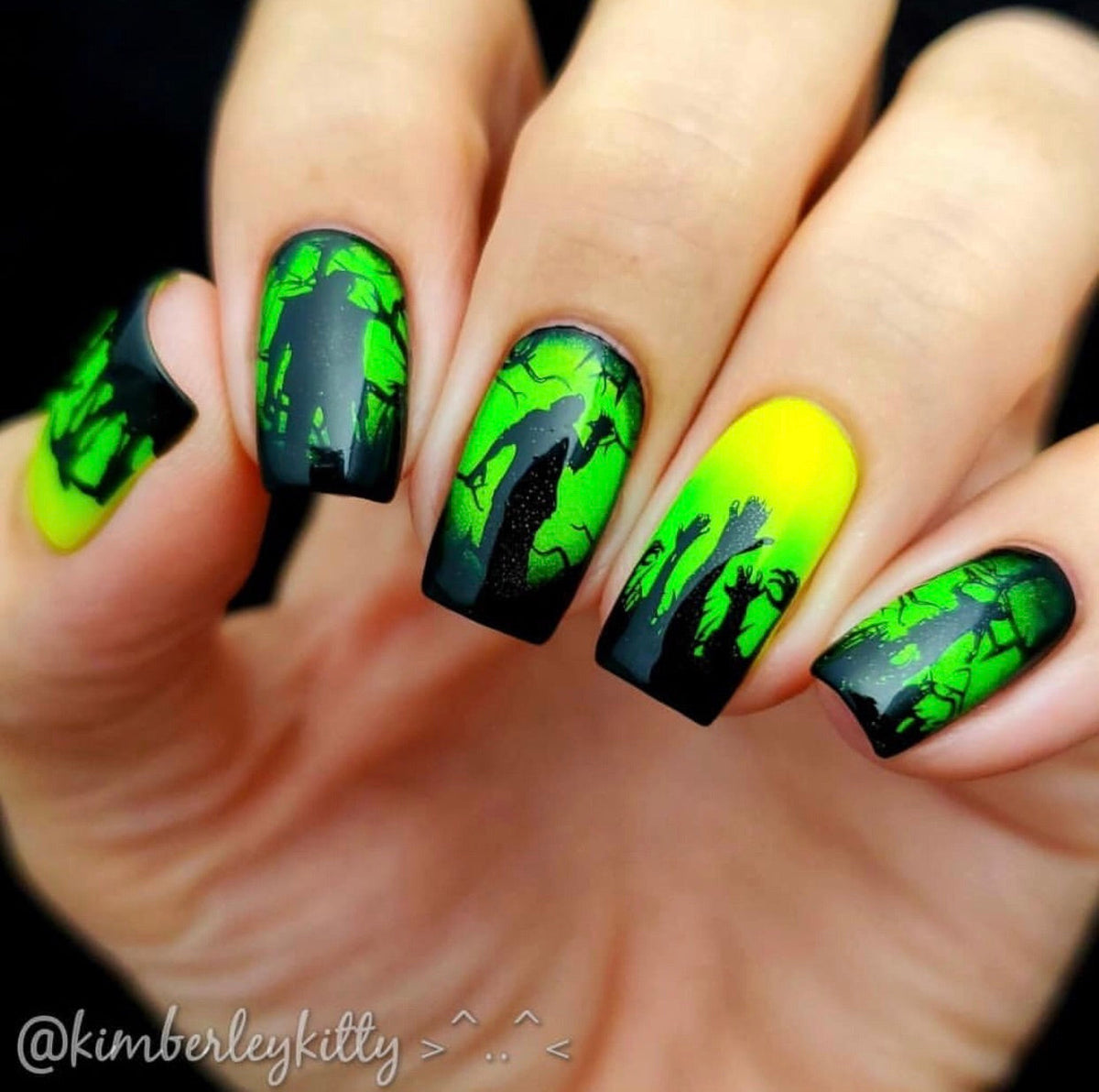 Wicked Halloween (CjSH-24) Etched Nail Art Stamping Plate